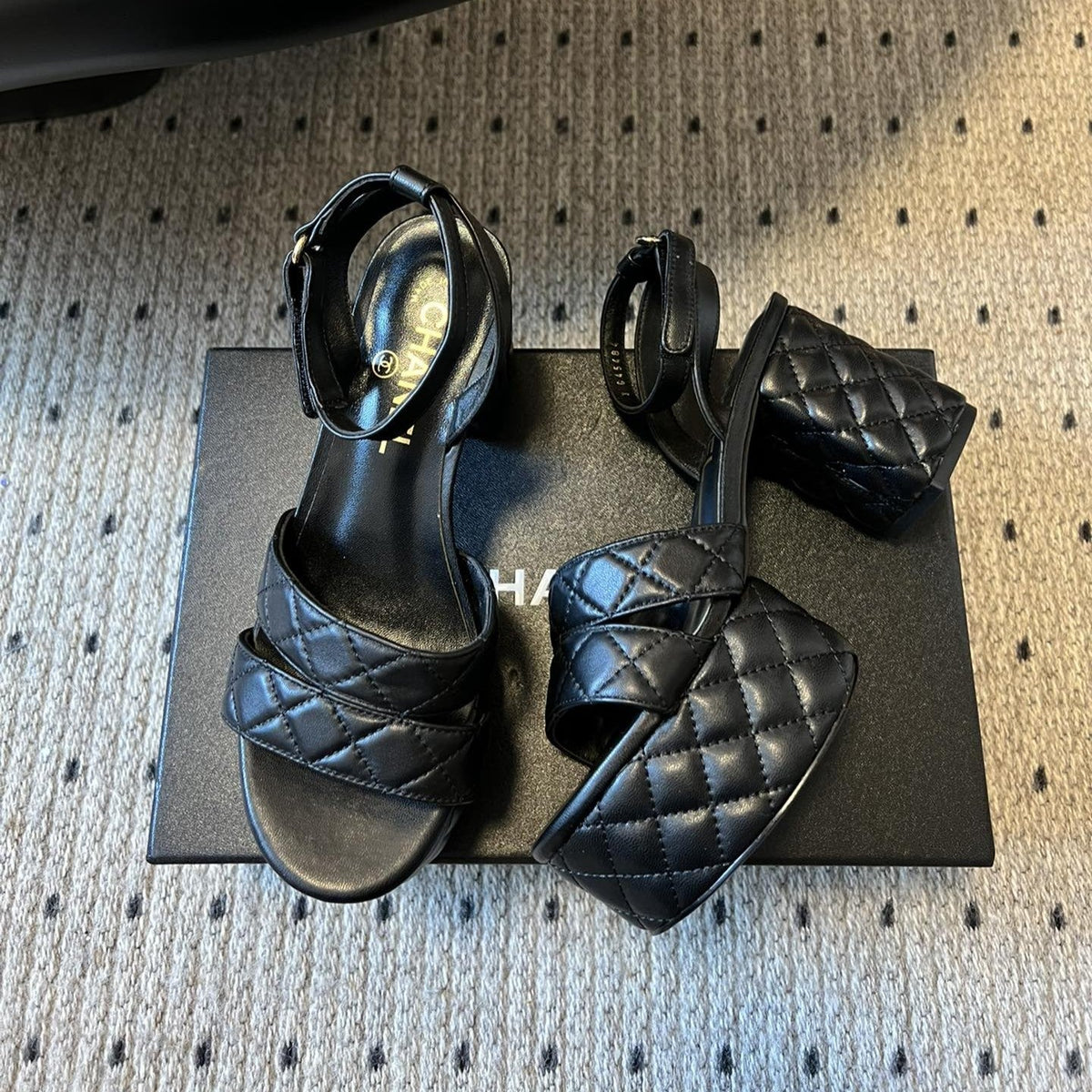 CC 25SS Platform Sandals 5.5cm Black Sheepskin 319628
