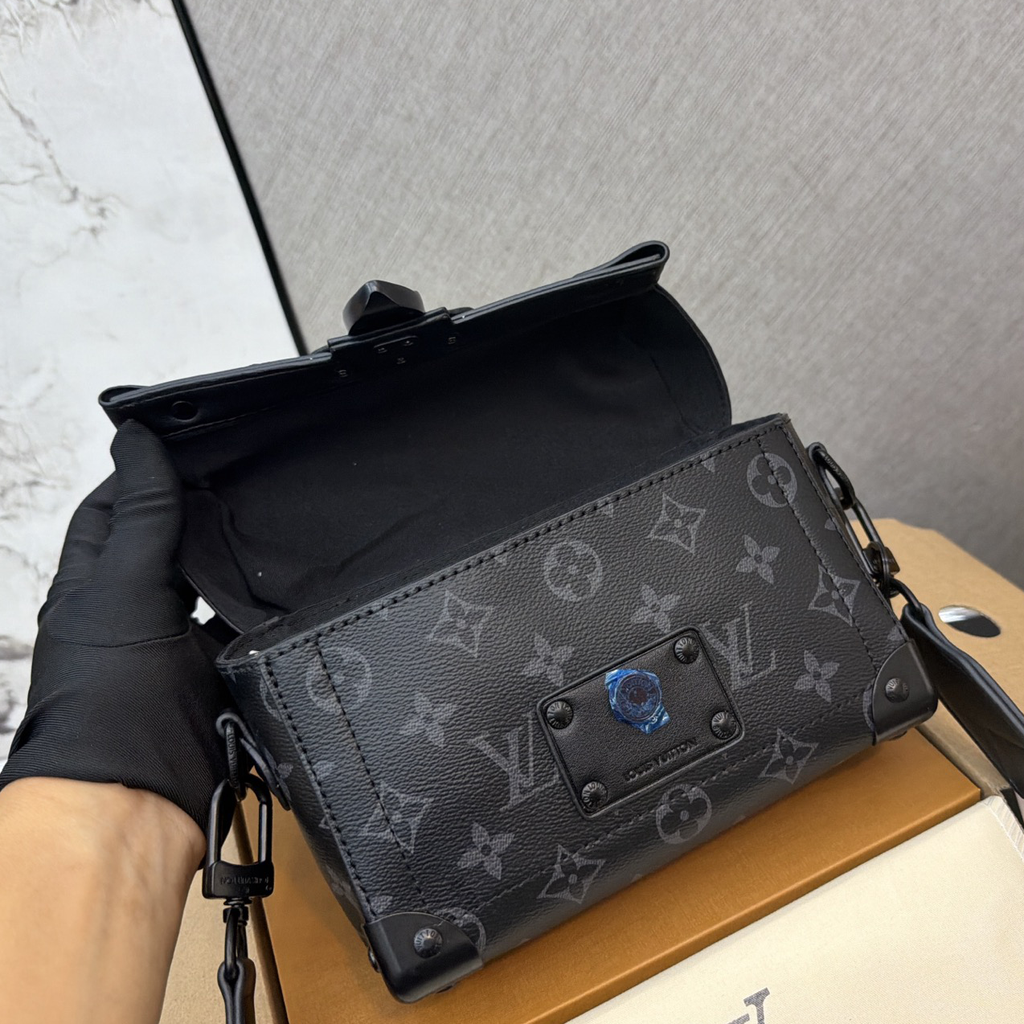 New Fashion handmade men's BagsXC052026090402