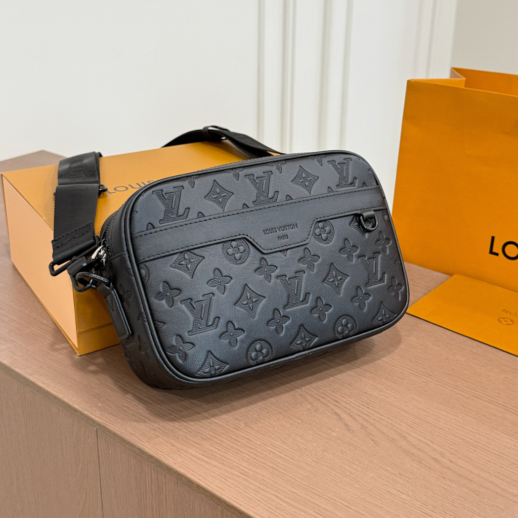 New Fashion handmade men's BagsXC052026090403