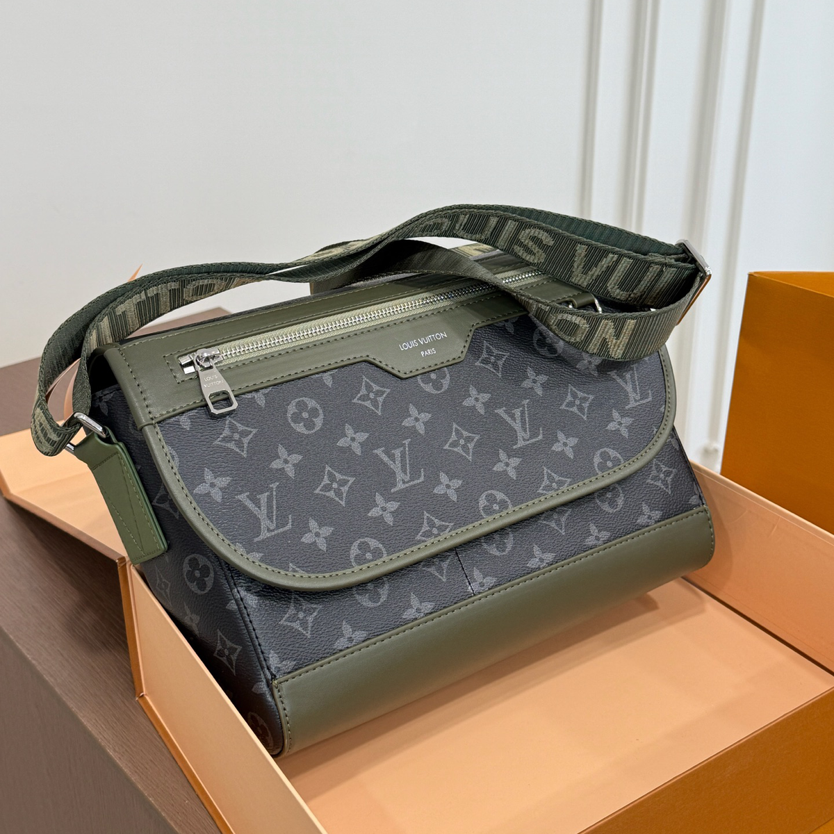 New Handmade Leather Men's BagsXC052026090904